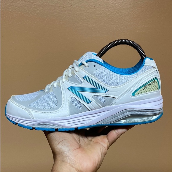 New Balance 1540 V2 Encap Rollbar White Blue Gray Walking Sneakers Size 8.5 - Picture 8 of 17